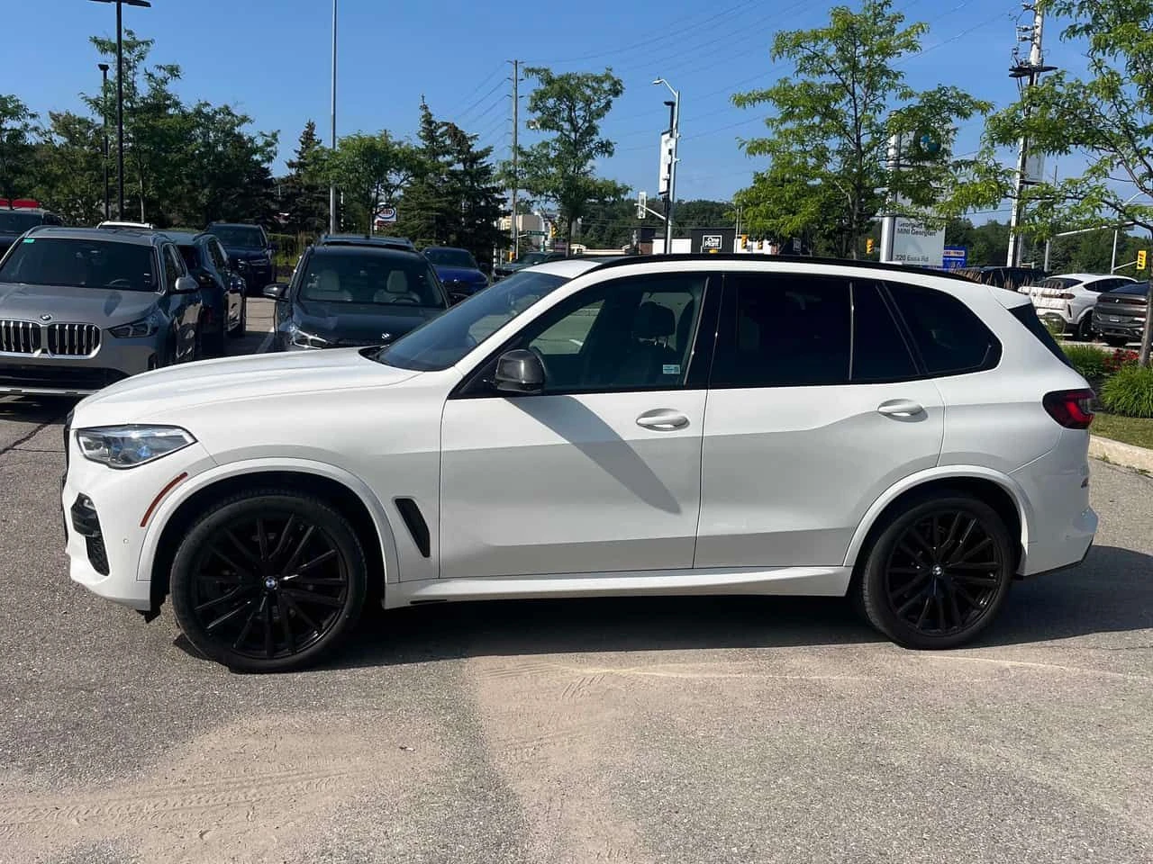 BMW X5  M50i | DISTRONIC | HUD | HARMAN/K | , снимка 2 - Автомобили и джипове - 55425371