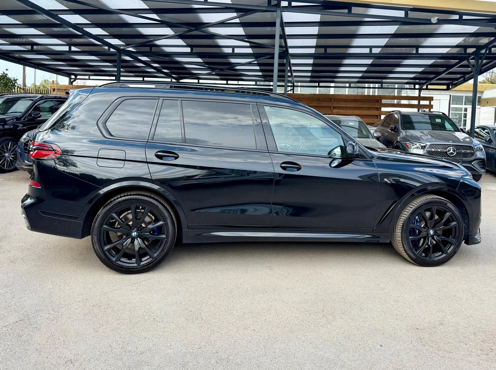BMW X7 40i xDrive M-Pack Bowers&Wilkins, снимка 7 - Автомобили и джипове - 55931035