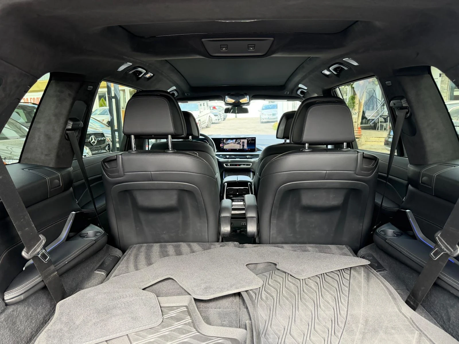 BMW X7 40i xDrive M-Pack Bowers&Wilkins, снимка 14 - Автомобили и джипове - 55931035