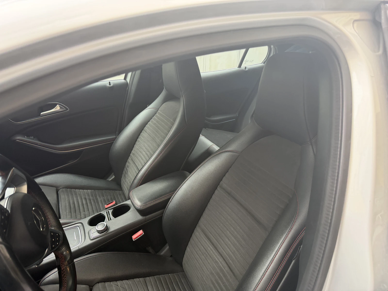 Mercedes-Benz GLA 200, снимка 12 - Автомобили и джипове - 56232058