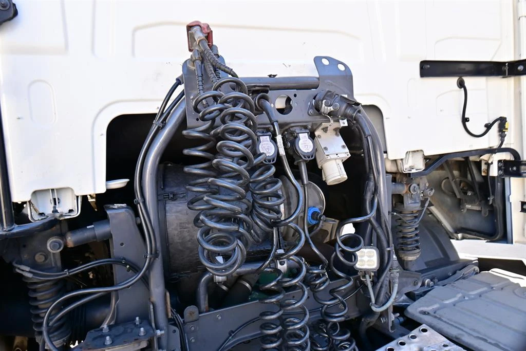 Volvo Fh 460, снимка 9 - Камиони - 53810220