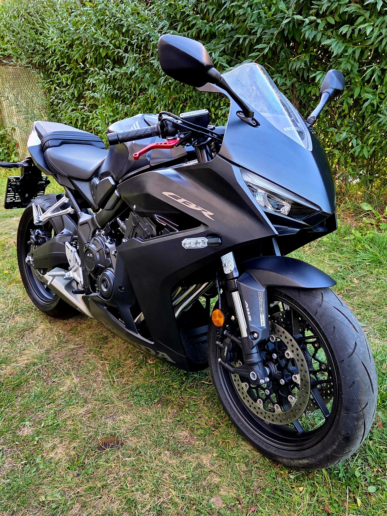 Honda Cbr 650R ABS, TRACTION CONTROL, BLUETOOTH, A2 , снимка 11 - Мотоциклети и мототехника - 56328901
