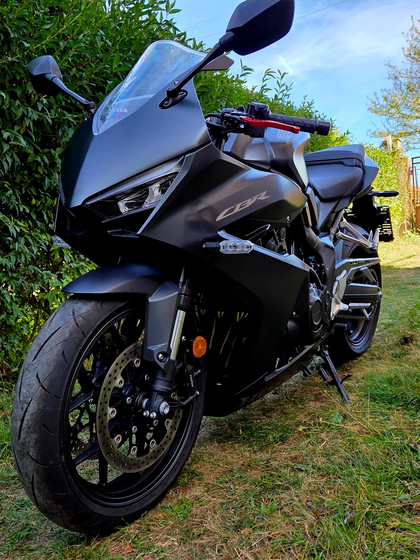 Honda Cbr 650R ABS, TRACTION CONTROL, BLUETOOTH, A2 , снимка 7 - Мотоциклети и мототехника - 56328901