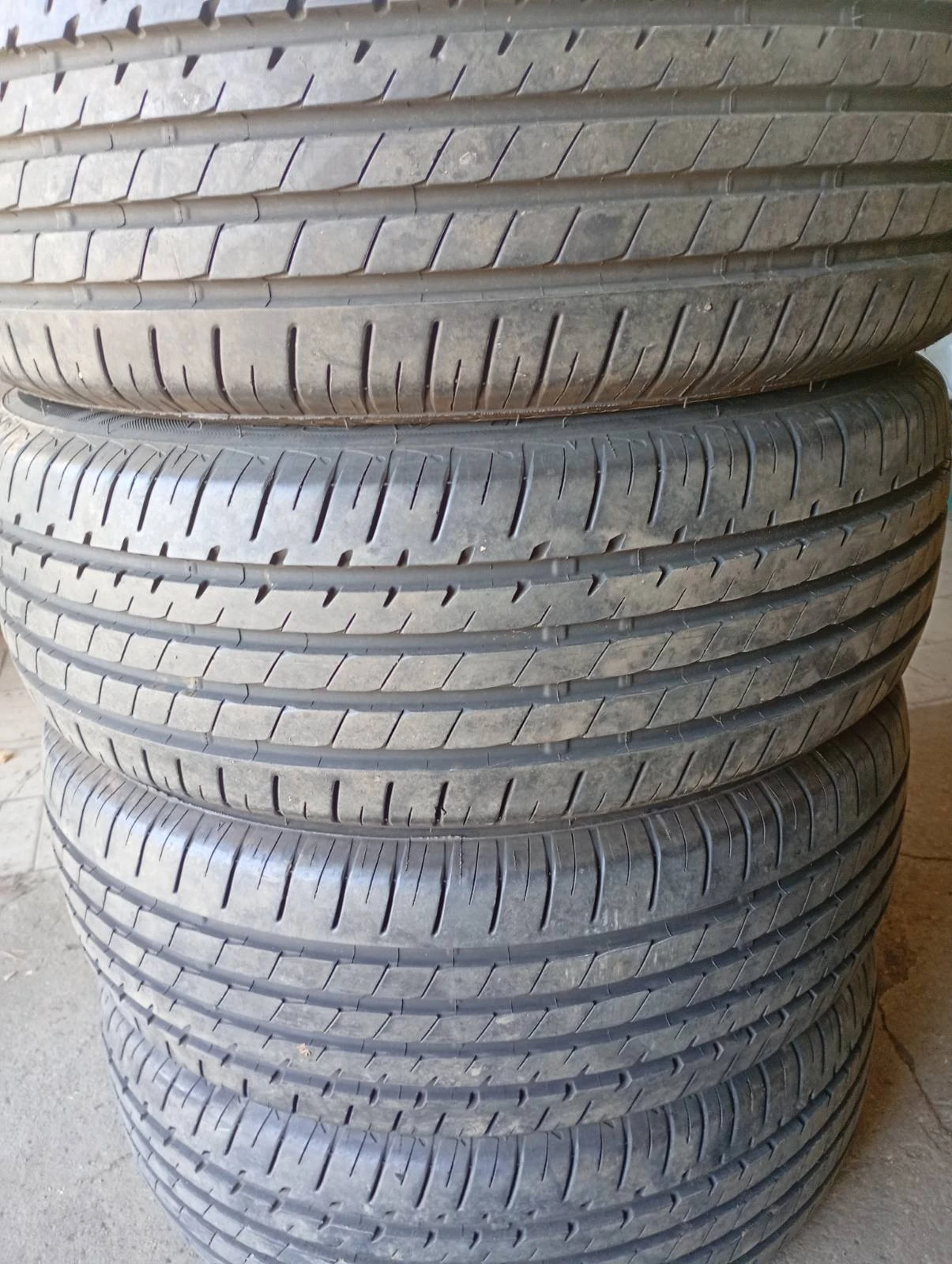 Гуми Летни 205/60R16, снимка 2 - Гуми и джанти - 53814443