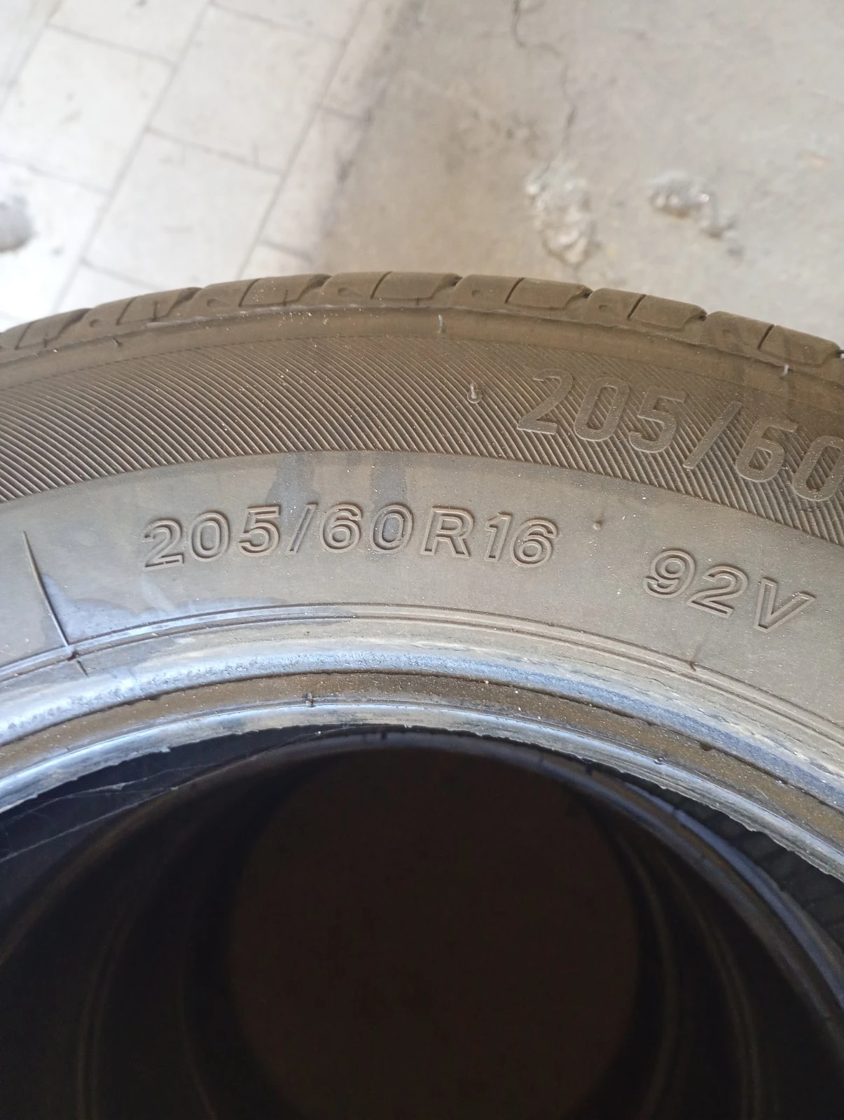 Гуми Летни 205/60R16
