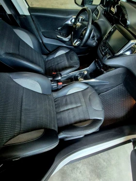 Peugeot 2008 1.6EHDI-АВТОМАТ, снимка 12