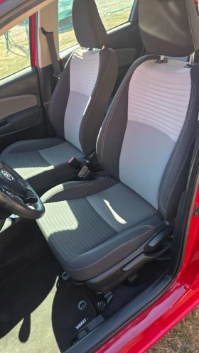 Toyota Yaris 1.5 HYBRID , снимка 8