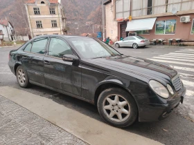 Mercedes-Benz E 220, снимка 3