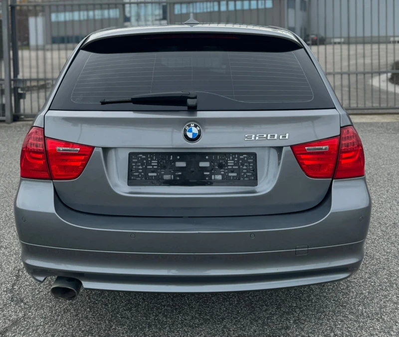 BMW 320, снимка 5 - Автомобили и джипове - 45513104