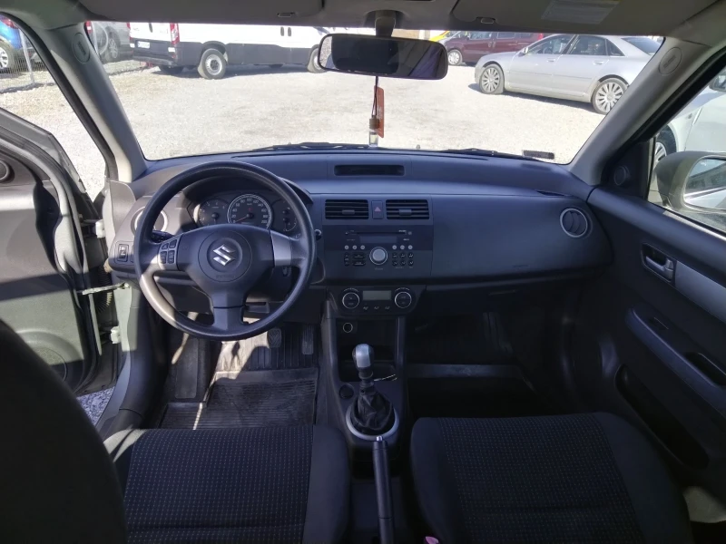 Suzuki Swift Климатроник , снимка 11 - Автомобили и джипове - 48017852