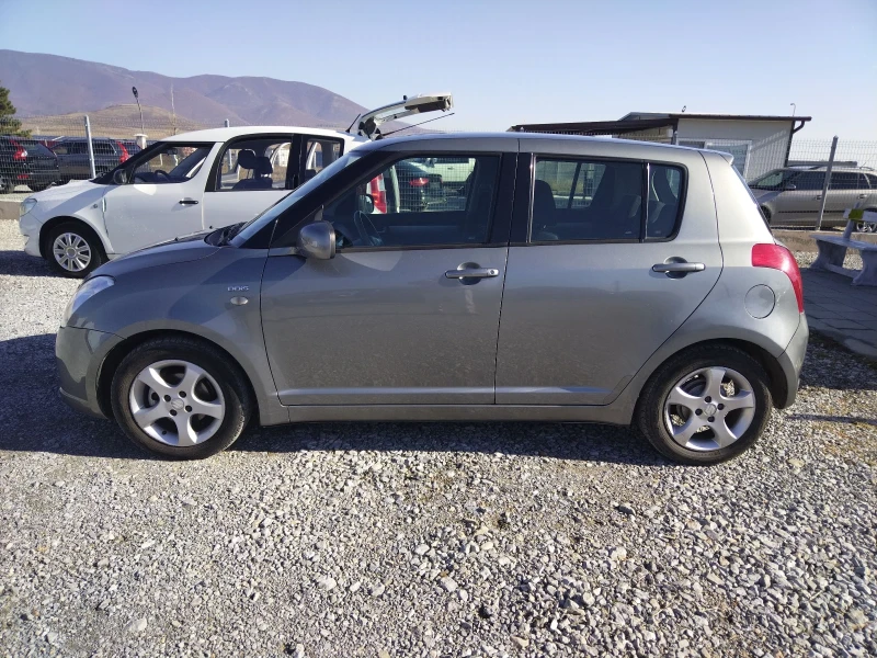 Suzuki Swift Климатроник , снимка 3 - Автомобили и джипове - 48017852