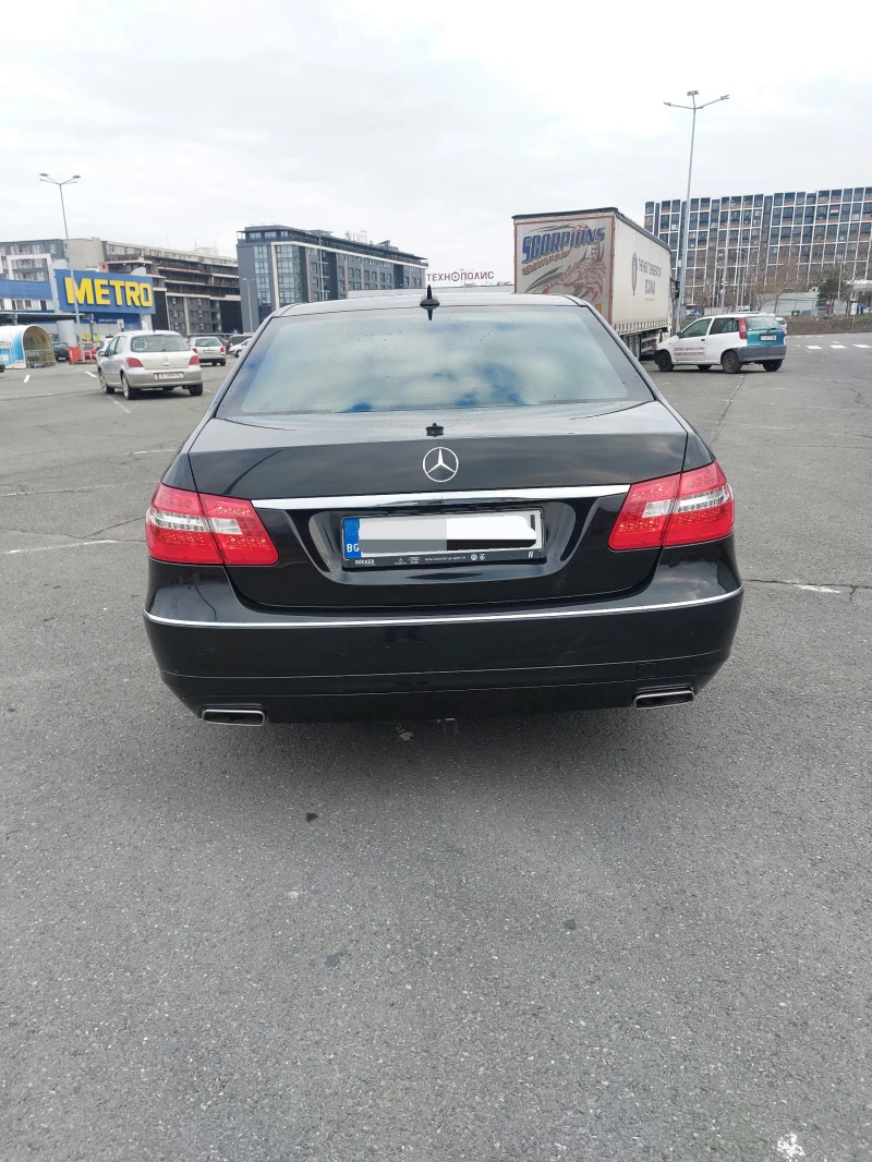 Mercedes-Benz E 300 3.0L CDI, снимка 3 - Автомобили и джипове - 49348185