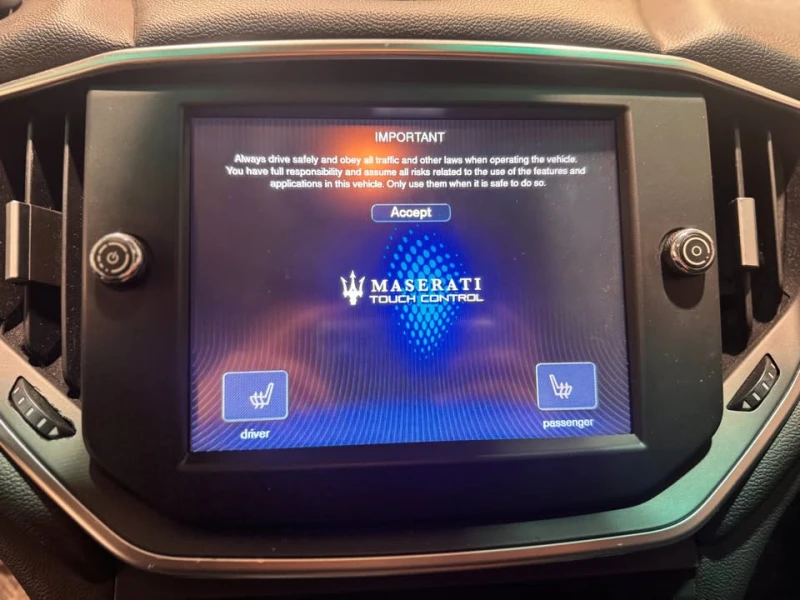 Maserati Ghibli * HeadUp * * Heated Seats * * БЕЗ ЩЕТА * АвтоКреди, снимка 13 - Автомобили и джипове - 49497498