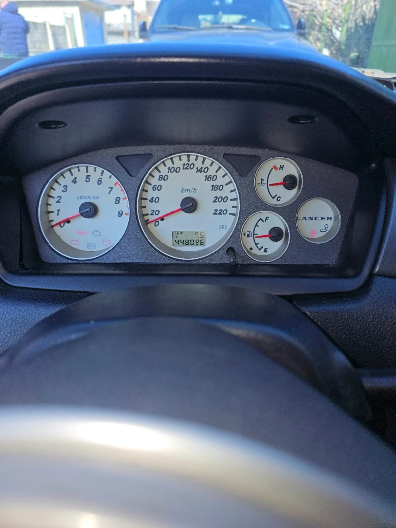 Mitsubishi Lancer Kombi, снимка 5 - Автомобили и джипове - 52406330