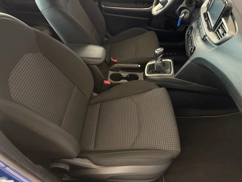 Kia Ceed 1.4I* 99к.с* 6ск* LED* СЕРВИЗНА КНИЖКА С ПЪЛНА ИСТ, снимка 13 - Автомобили и джипове - 51825779