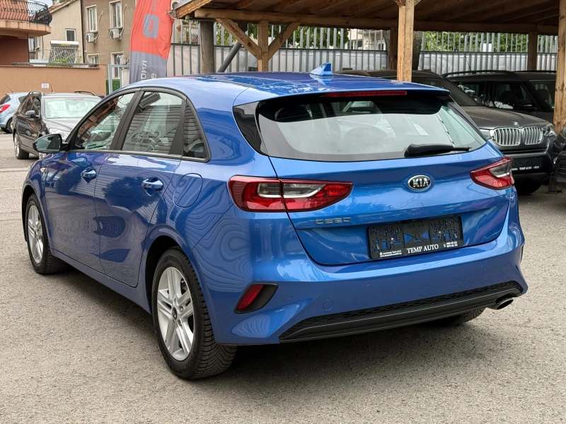Kia Ceed 1.4I* 99к.с* 6ск* LED* СЕРВИЗНА КНИЖКА С ПЪЛНА ИСТ, снимка 8 - Автомобили и джипове - 51825779