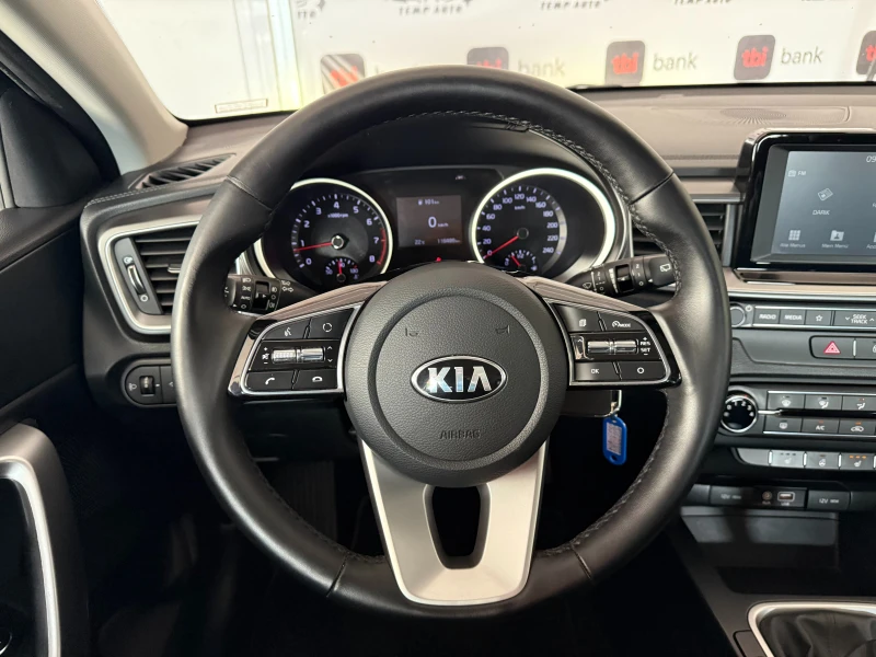 Kia Ceed 1.4I* 99к.с* 6ск* LED* СЕРВИЗНА КНИЖКА С ПЪЛНА ИСТ, снимка 12 - Автомобили и джипове - 51825779