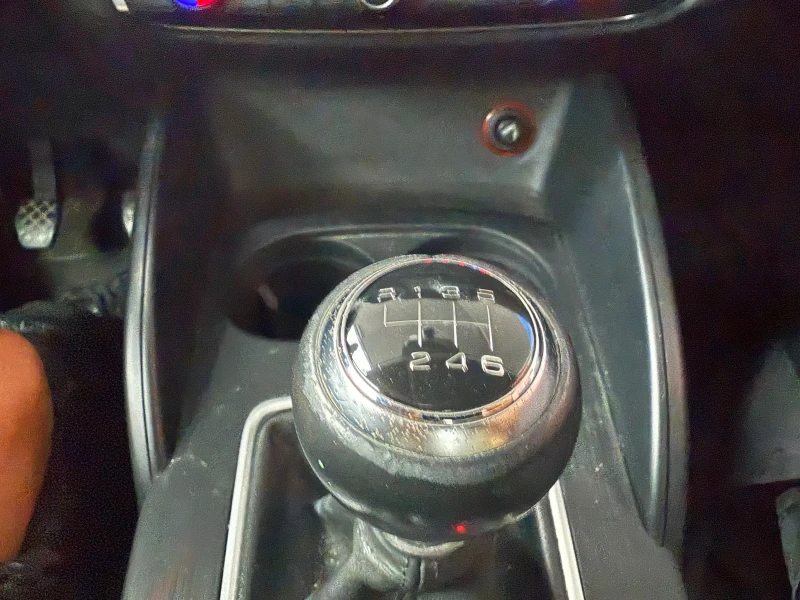 Audi A3 2016г* 4врати* Парктроник, снимка 13 - Автомобили и джипове - 51985423