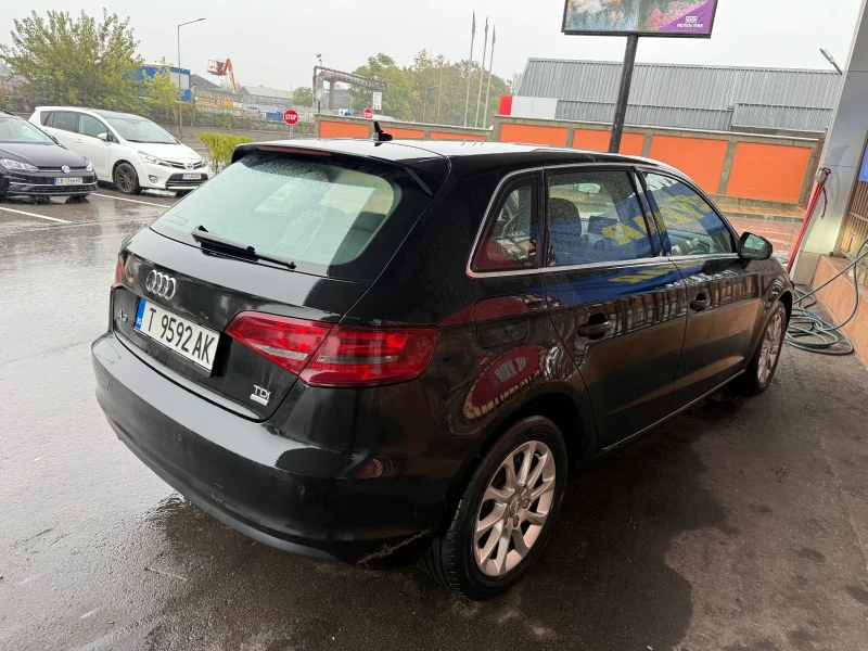 Audi A3 2016г* 4врати* Парктроник, снимка 7 - Автомобили и джипове - 51985423
