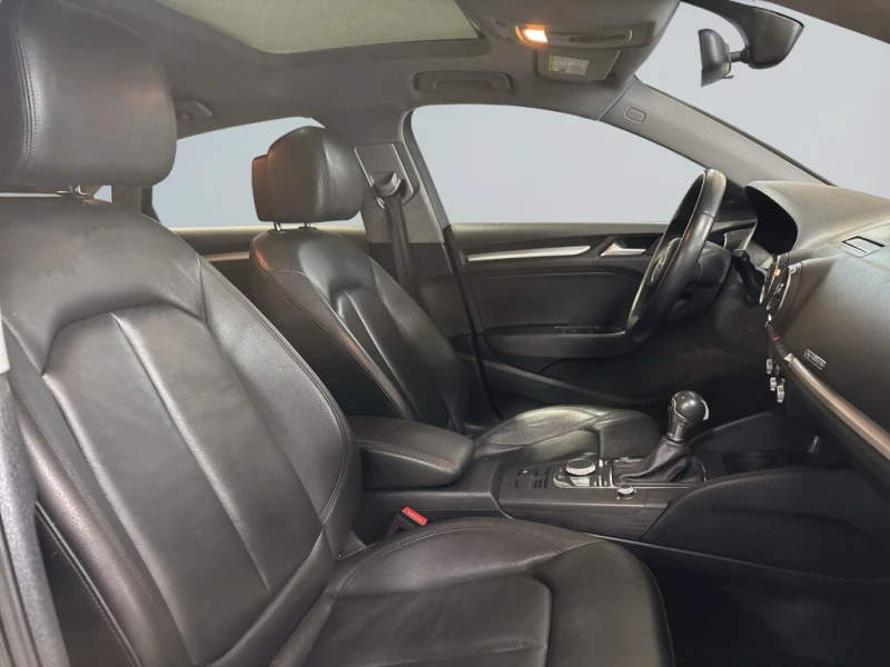 Audi A3 * АВТО КРЕДИТ* ЦЕНА ДО БГ * СЕРВИЗНА ИСТОРИЯ * , снимка 9 - Автомобили и джипове - 52870666