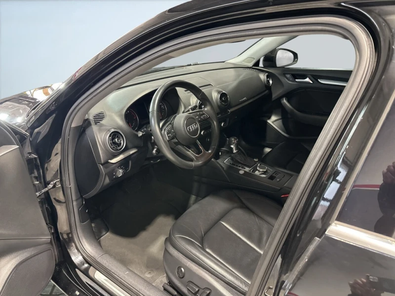 Audi A3 * АВТО КРЕДИТ* ЦЕНА ДО БГ * СЕРВИЗНА ИСТОРИЯ * , снимка 6 - Автомобили и джипове - 52870666