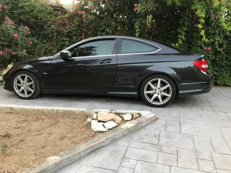 Mercedes-Benz C 180 Amg, снимка 3 - Автомобили и джипове - 53123754