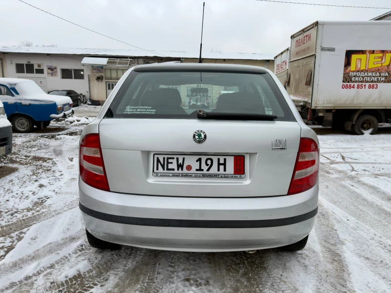 Skoda Fabia 1.4i 16V, снимка 4 - Автомобили и джипове - 53131923