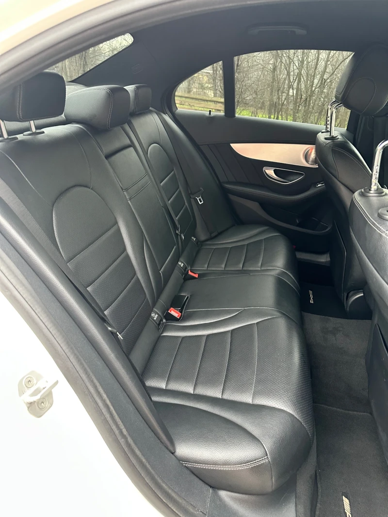Mercedes-Benz C 220 AMG/HEADUP/BURMESTER/KEYLESS/DISTR+ , снимка 12 - Автомобили и джипове - 53478804
