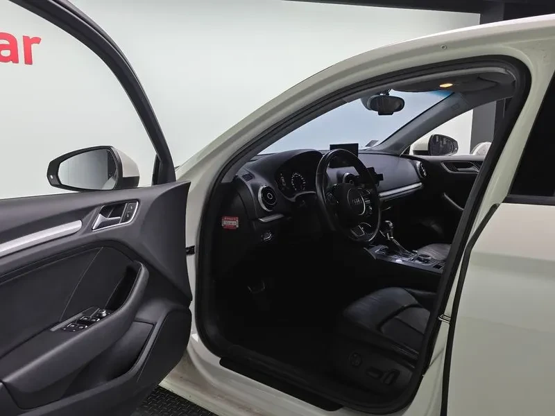 Audi A3 1.6 TDI, снимка 10 - Автомобили и джипове - 54125545