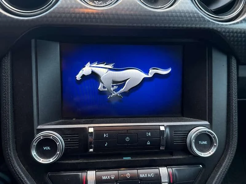Ford Mustang  GT / CARFAX / АВТОКРЕДИТ , снимка 9 - Автомобили и джипове - 55014557
