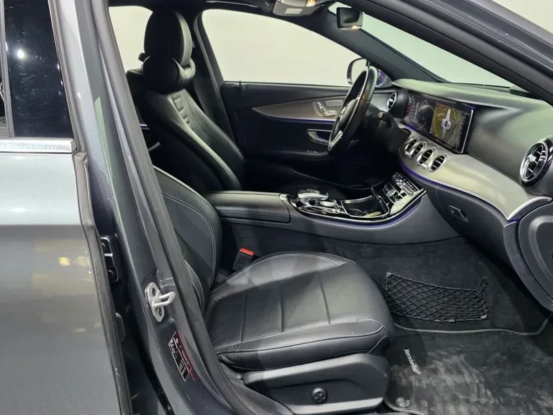 Mercedes-Benz E 300 САМО 30% АВАНС, снимка 11 - Автомобили и джипове - 56266608