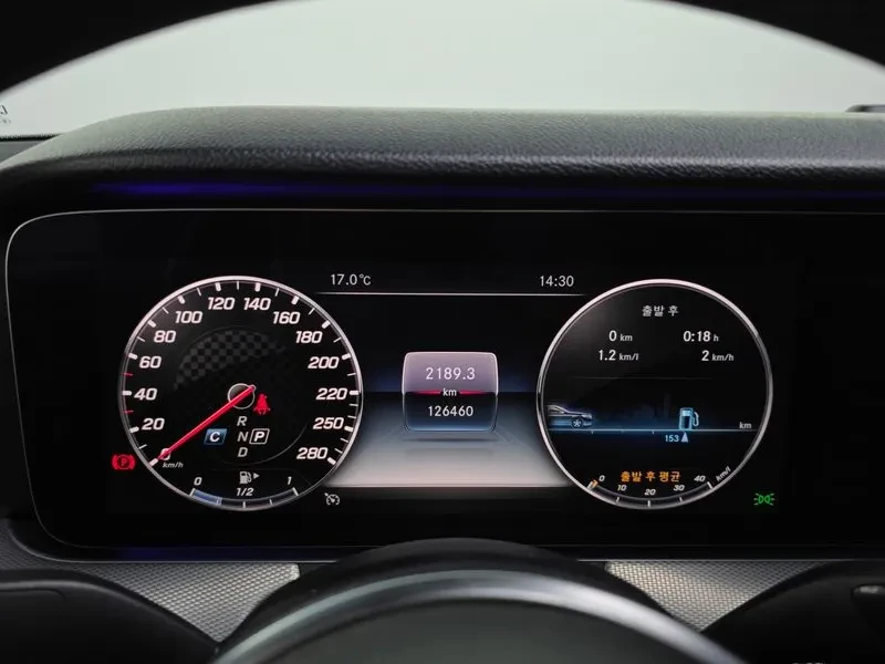 Mercedes-Benz E 300 САМО 30% АВАНС, снимка 8 - Автомобили и джипове - 56266608
