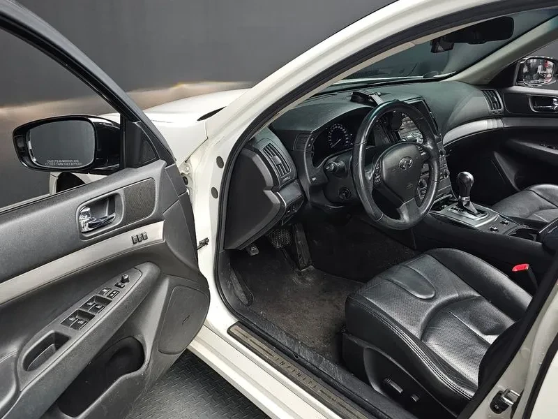 Infiniti G 25 - 2.5 - САМО 30% АВАНС, снимка 10 - Автомобили и джипове - 56285539