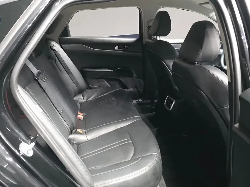 Kia K5 2.0 Trendy, снимка 9 - Автомобили и джипове - 56503245