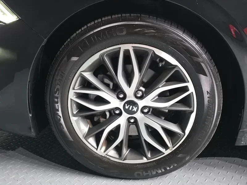 Kia K5 2.0 Trendy, снимка 5 - Автомобили и джипове - 56503245