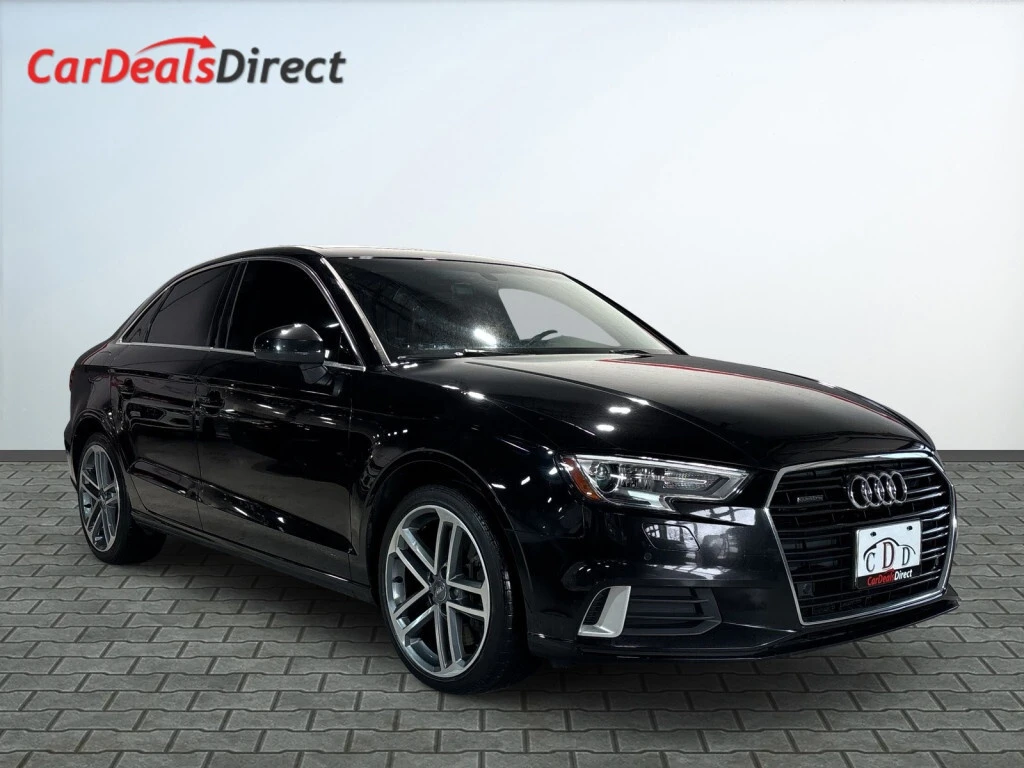 Audi A3 * АВТО КРЕДИТ* ЦЕНА ДО БГ * СЕРВИЗНА ИСТОРИЯ * , снимка 1