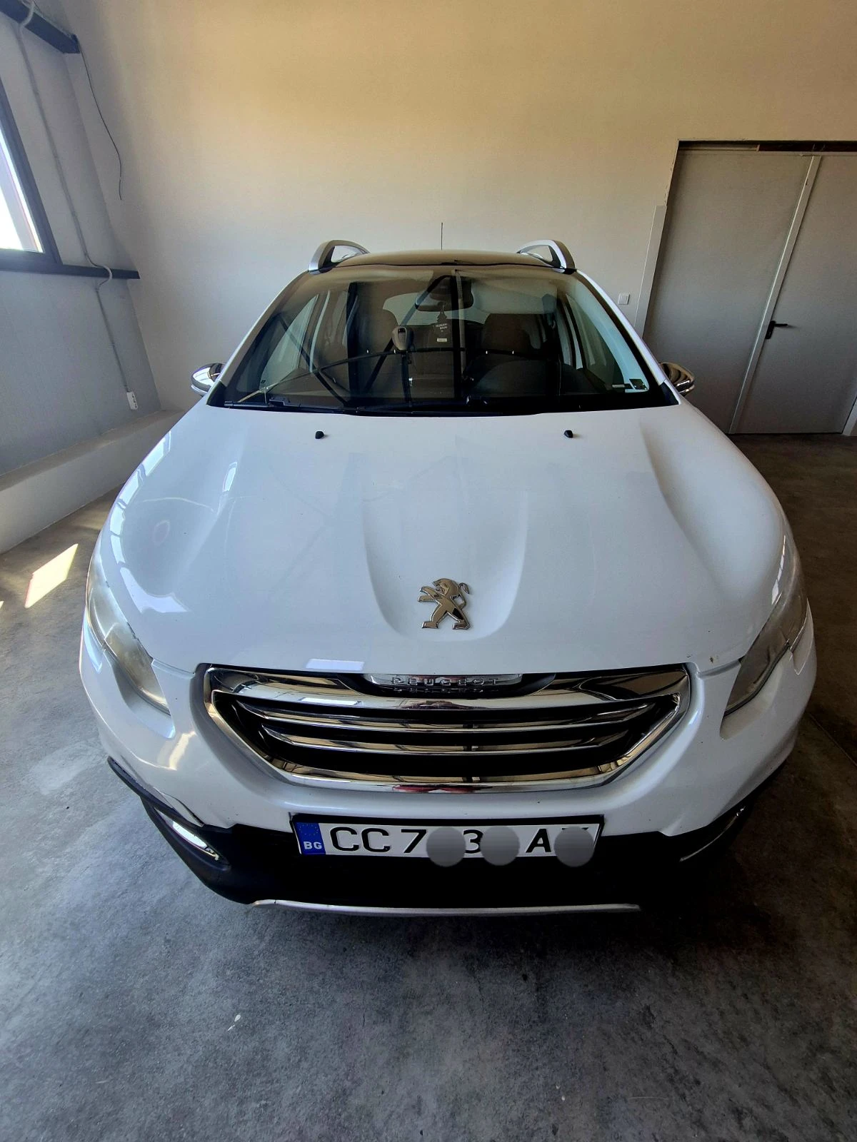 Peugeot 2008 1.6EHDI-АВТОМАТ, БЯЛА ПЕРЛА, ПАНОРАМА - изображение 2