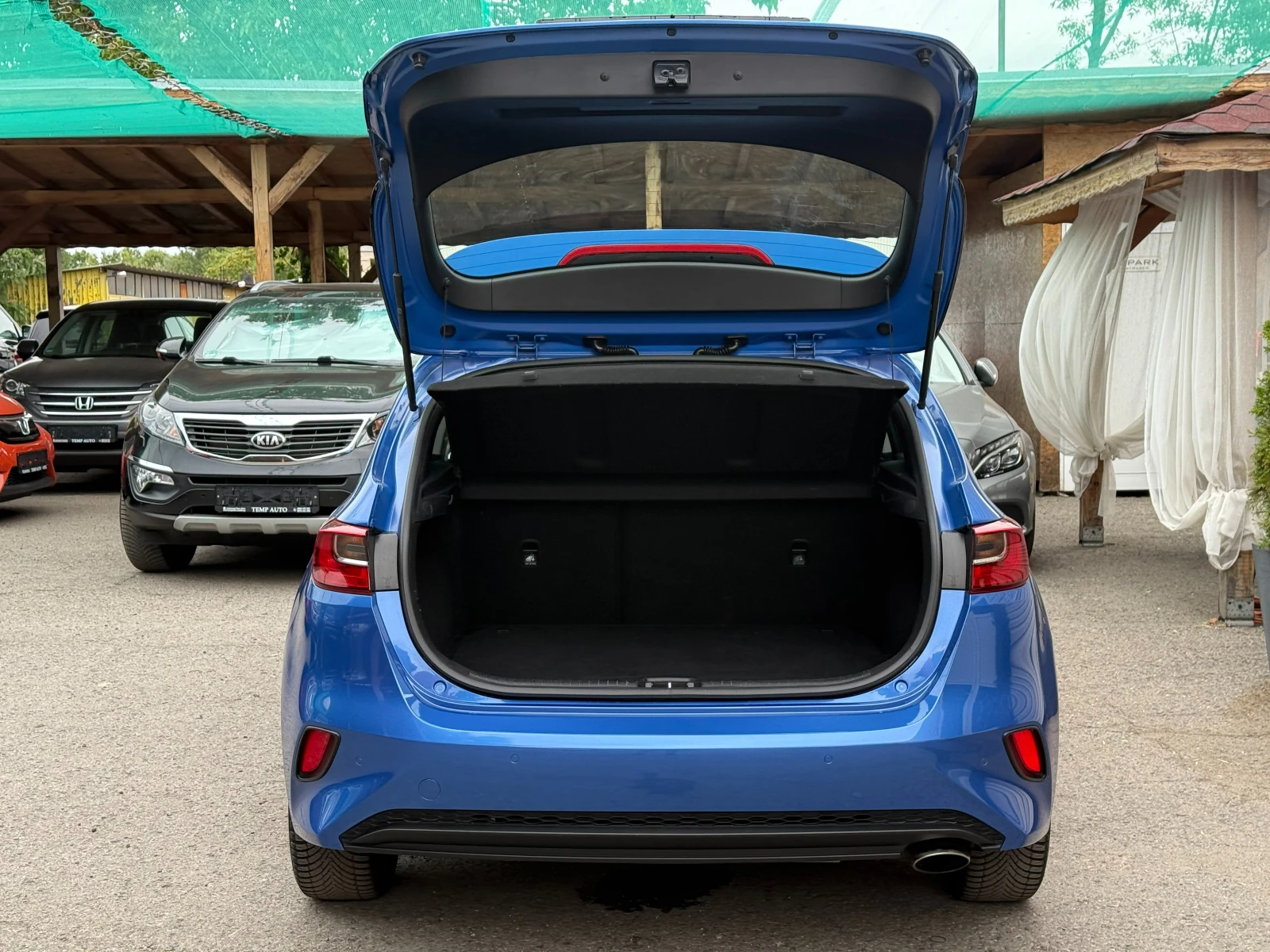 Kia Ceed 1.4I* 99к.с* 6ск* LED* СЕРВИЗНА КНИЖКА С ПЪЛНА ИСТ - изображение 7