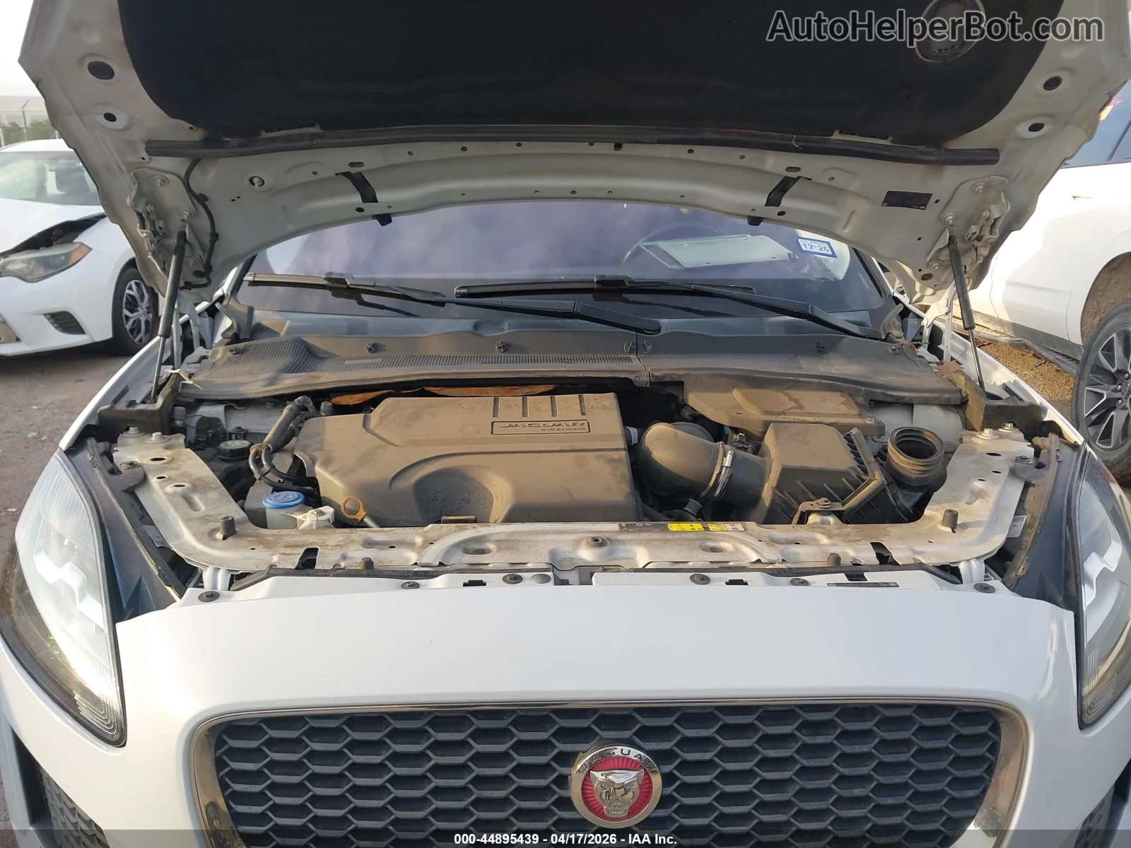 Jaguar E-pace P250 AWD* ПОДГРЕВ* КАМЕРА* KEYLESS* MERIDIAN, снимка 11 - Автомобили и джипове - 54772285