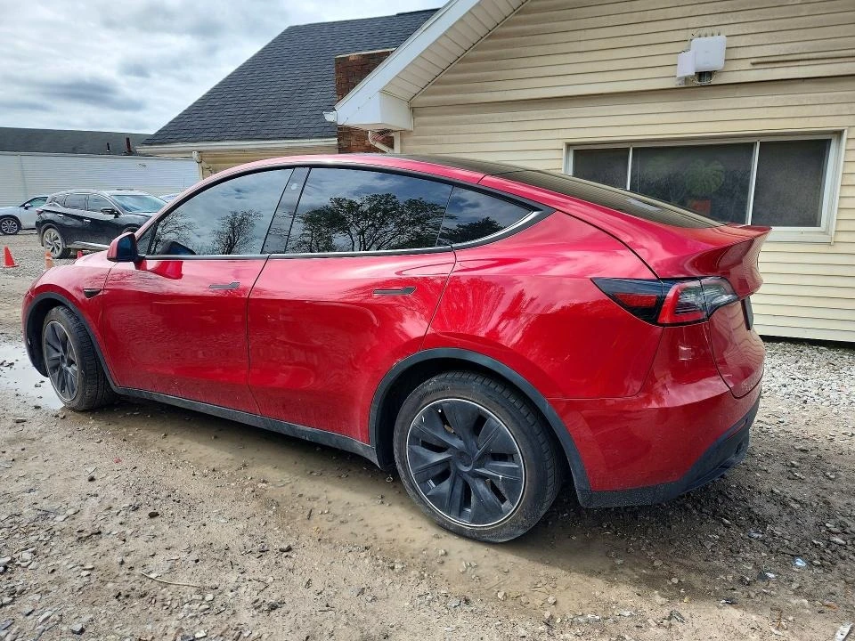 Tesla Model Y, снимка 2 - Автомобили и джипове - 54818772