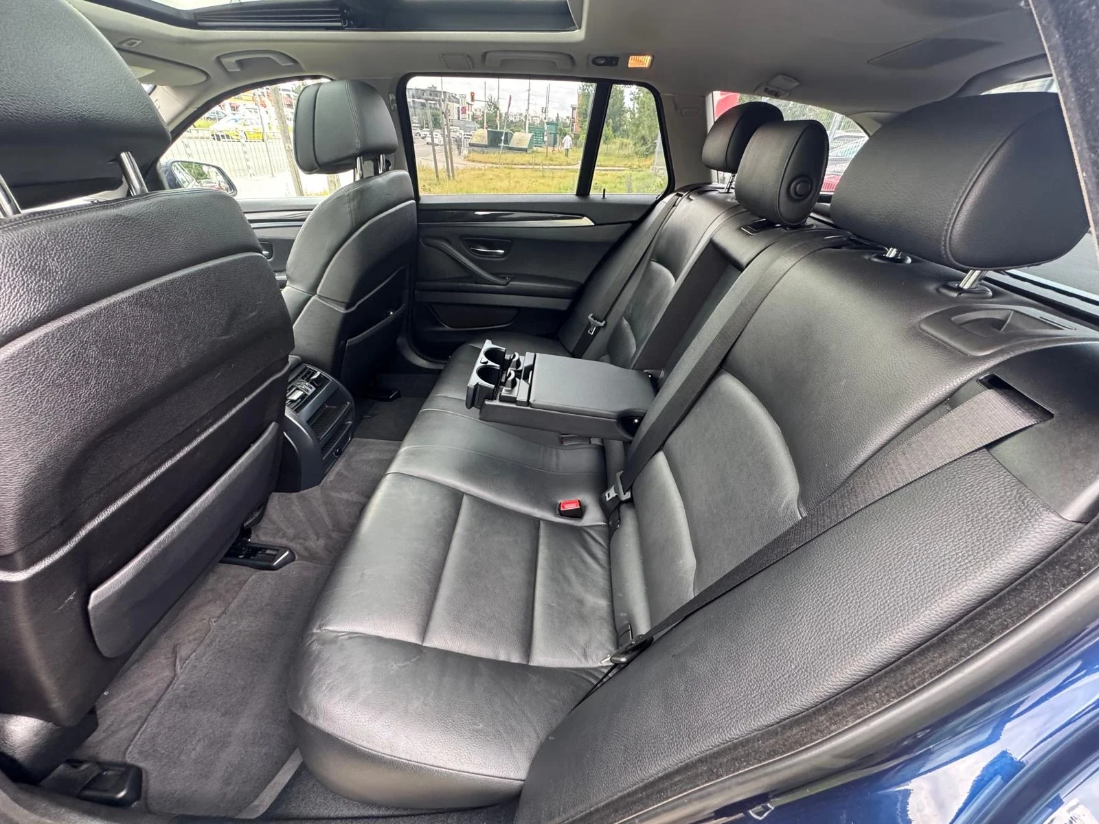 BMW 525 2.0D/AVTOMAT/NAVI/КОЖА/EURO.5B, снимка 15 - Автомобили и джипове - 54832672