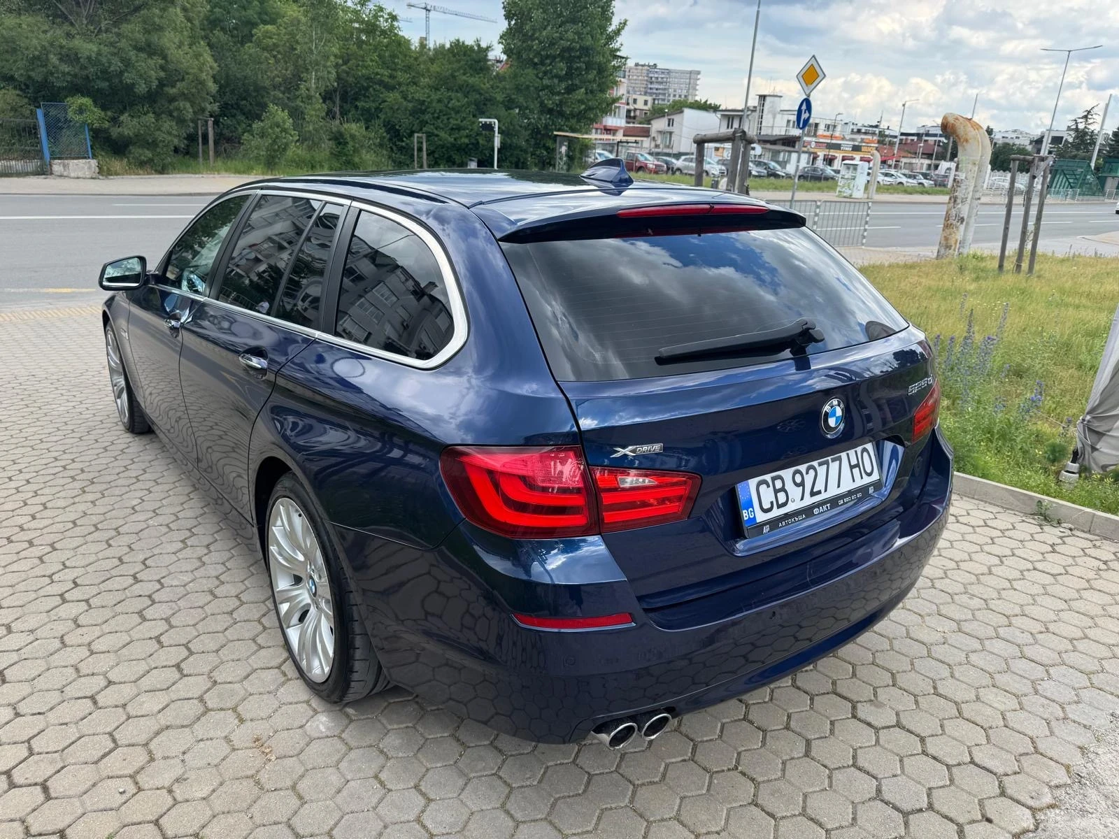 BMW 525 2.0D/AVTOMAT/NAVI/КОЖА/EURO.5B, снимка 5 - Автомобили и джипове - 54832672