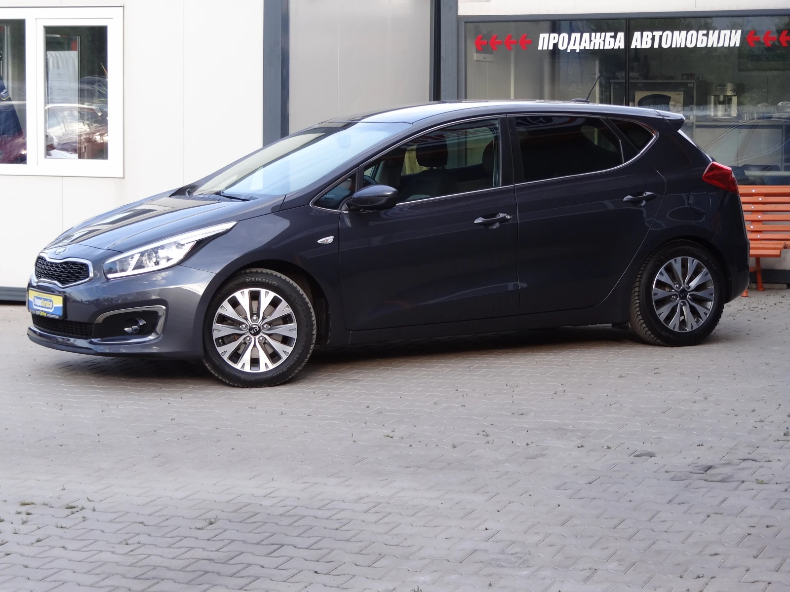 Kia Ceed 1.6crdi - 136k.c. /Navi/Koja/Led/Camera/Euro-6/, снимка 2 - Автомобили и джипове - 54954824