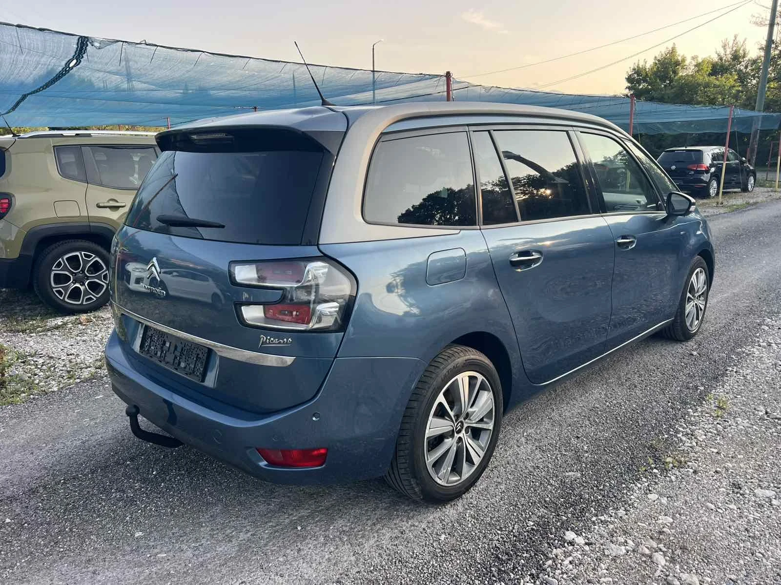 Citroen Grand C4 Picasso, снимка 4 - Автомобили и джипове - 55182277