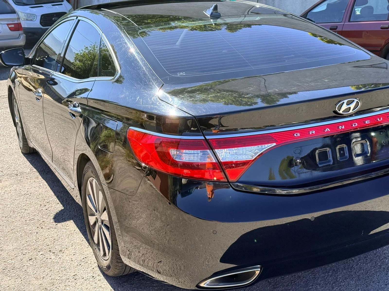 Hyundai Grandeur, снимка 6 - Автомобили и джипове - 56289011