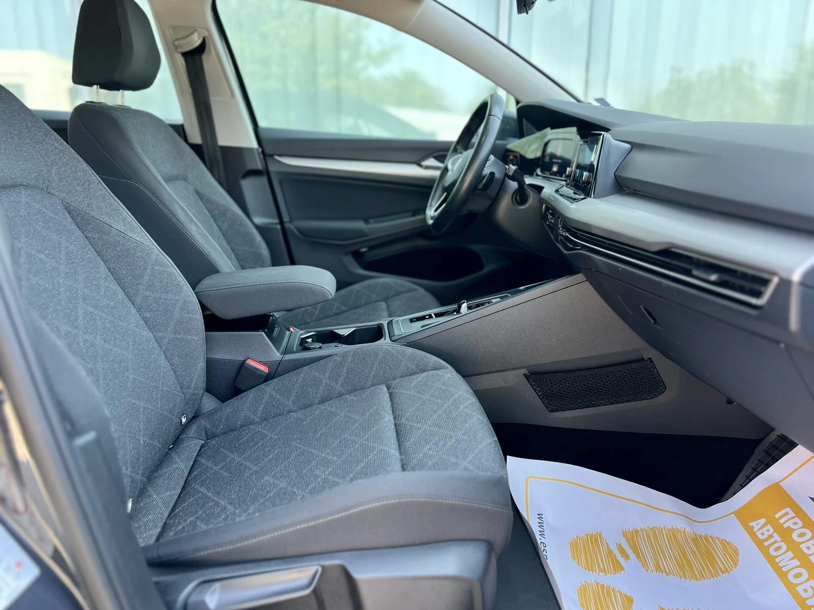 VW Golf 8 Life / 1.5 e-TSI / 150 к.с. / DSG, снимка 8 - Автомобили и джипове - 55938998
