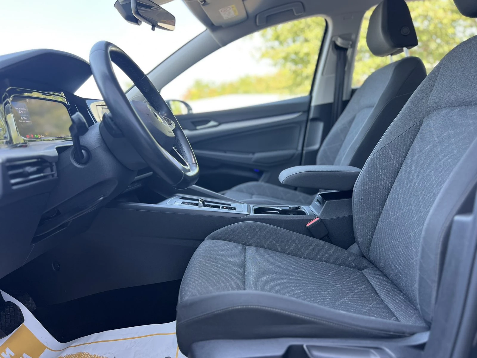 VW Golf 8 Life / 1.5 e-TSI / 150 к.с. / DSG, снимка 7 - Автомобили и джипове - 55938998