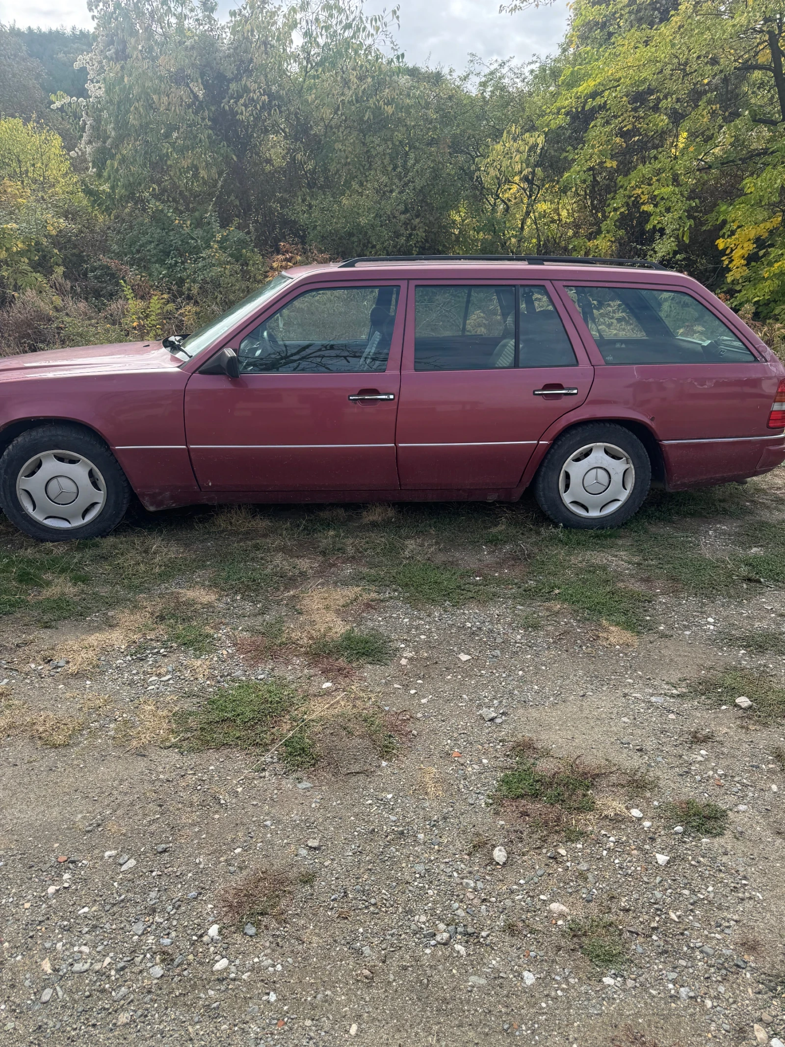 Mercedes-Benz E 250 2.5, снимка 3 - Автомобили и джипове - 56517538