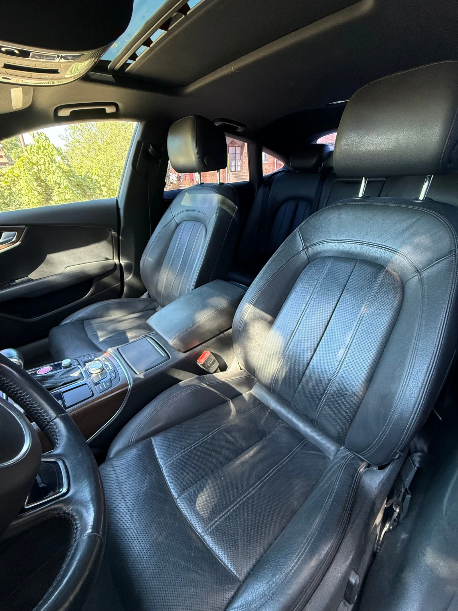 Audi A7 Sportback 3.0 TFSI, снимка 6 - Автомобили и джипове - 56546039