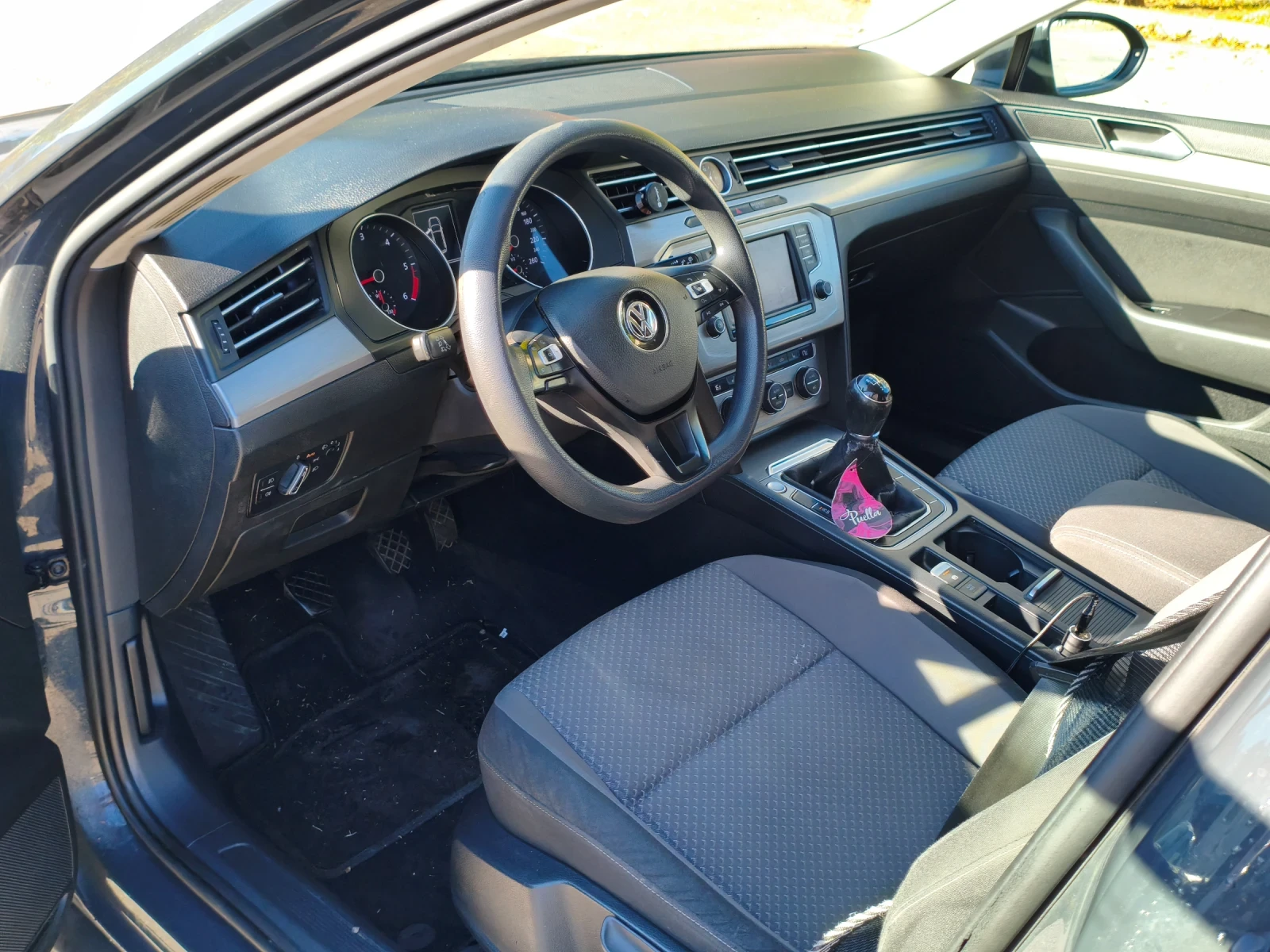 VW Passat, снимка 11 - Автомобили и джипове - 56576467
